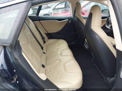 Tesla Model S 85 2012 14