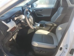 Toyota RAV4 Limited 2024 6