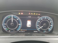 Volkswagen e-Golf SEL 2019 7