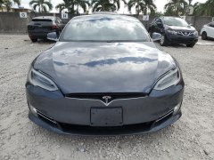 Tesla Model S Long Range 2021 1