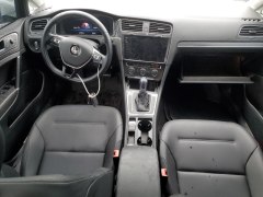 Volkswagen e-Golf SEL 2019 8