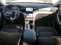 Ford Explorer XLT 2024 8
