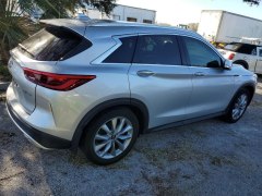 Infiniti QX50 Essential 2021 3