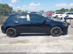 Toyota Corolla SE 2022 4