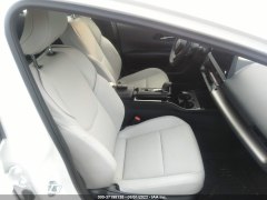 Toyota Prius XLE 2023 7