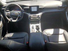 Ford Explorer XLT 2023 8
