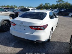Toyota Camry LE 2021 4