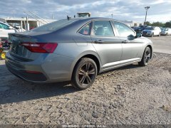 Volkswagen Jetta SE 2023 5