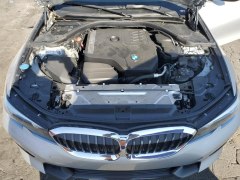 BMW 330i 2020 10