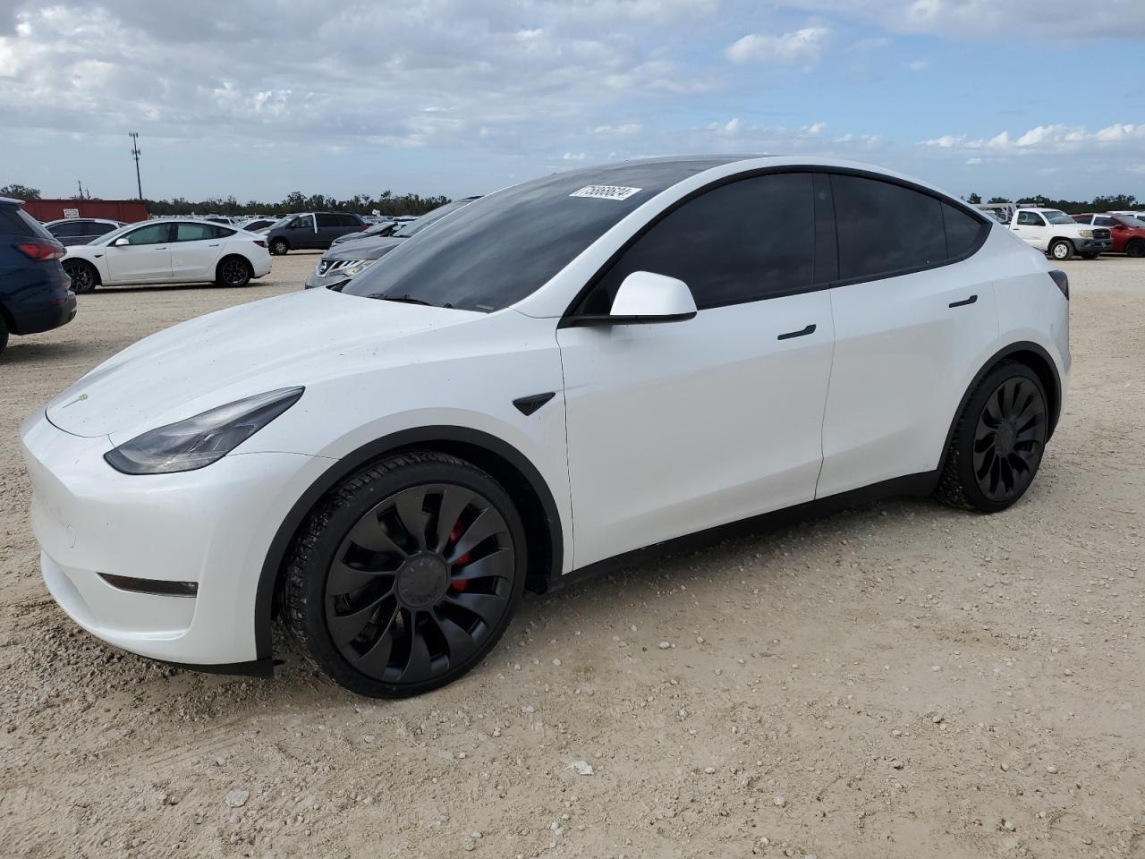 Tesla Model Y Performance 2023 0 Tesla Model Y Performance 2023 0