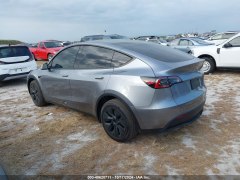 Tesla Model Y Long Range 2024 7
