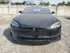 Tesla Model S Plaid 2021 1