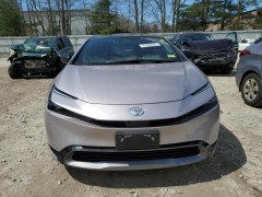 Toyota Prius Limited 2023 1