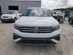 Volkswagen Tiguan SE 2022 1