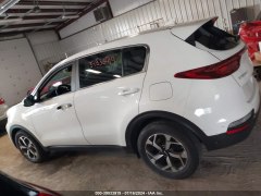 KIA Sportage LX 2020 8