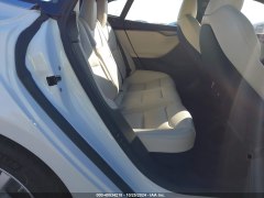 Tesla Model S Performance 2021 13