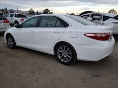 Toyota Camry XLE Hybrid 2016 5