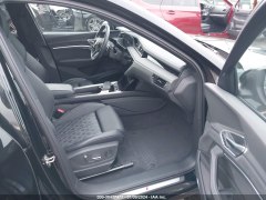 Audi e-tron Sportback S Premium 2022 8