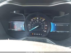 Ford Fusion Hybryd SE 2018 10