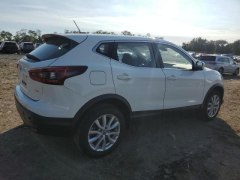 Nissan Rogue Sport S 2022 3