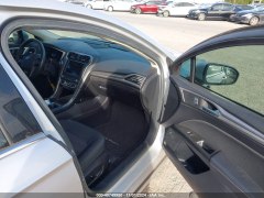 Ford Fusion SE 2018 8
