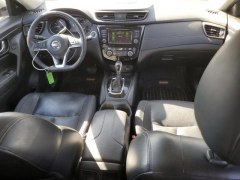 Nissan Rogue SL 2018 8