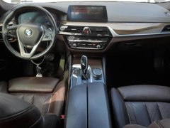 BMW 530i 2020 8