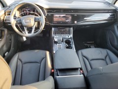 Audi Q7 Premium 2024 8
