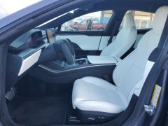 Tesla Model S Plaid 2021 6