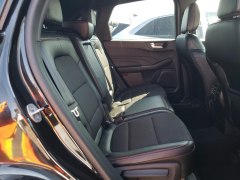 Ford Escape ST-Line 2023 9