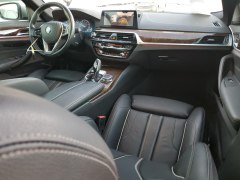 BMW 540i 2019 8