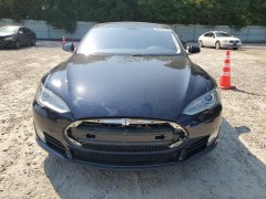 Tesla Model S 60 2014 1