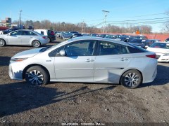 Toyota Prius Prime XLE 2021 8