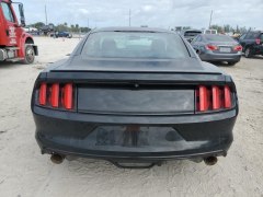 Ford Mustang 2016 4