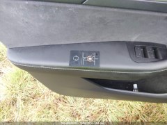 Tesla Model Y Long Range 2023 13
