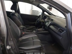 Nissan Leaf SL 2019 9