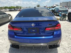 BMW M5 2023 4
