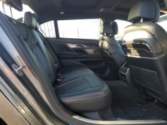 BMW 740i 2017 9