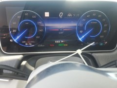 Mercedes-Benz EQE350 4MATIC 2025 8