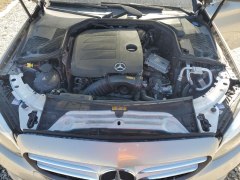 Mercedes-Benz C300 2020 10