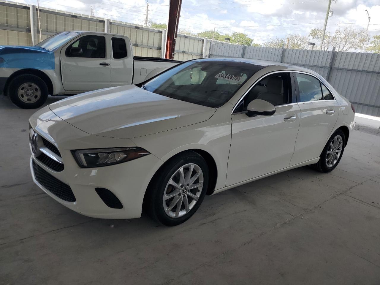 Mercedes-Benz A220 2022 0