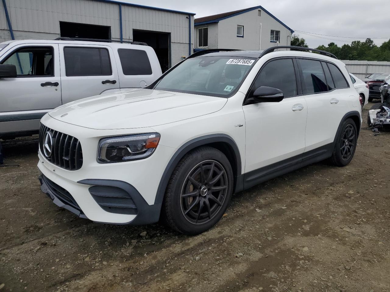 Mercedes-Benz AMG GLB 35 2021 0