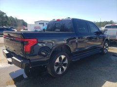 Ford F150 Lightning Lariat 2022 3